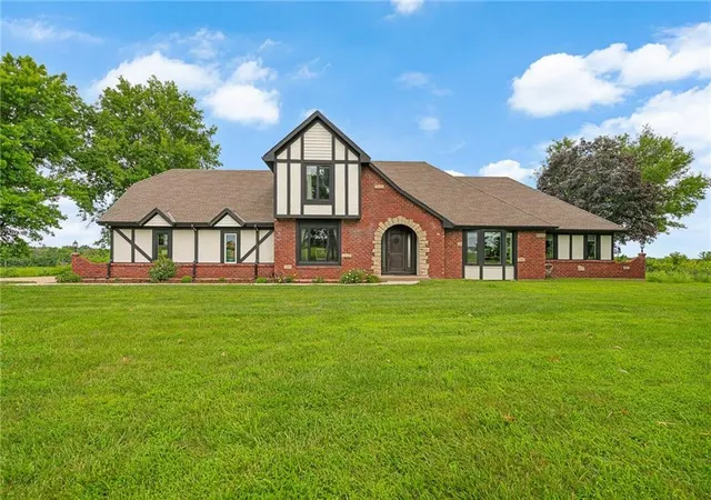 1st image of 24400 E Orient Cemetery Rd, Harrisonville, MO 64701 | MLS# 2630088