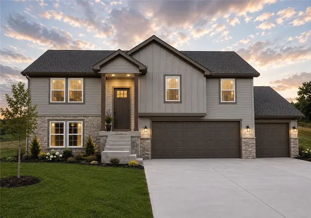1st image of 523 Skyview Ln, Liberty, MO 64068 | MLS# 2630089