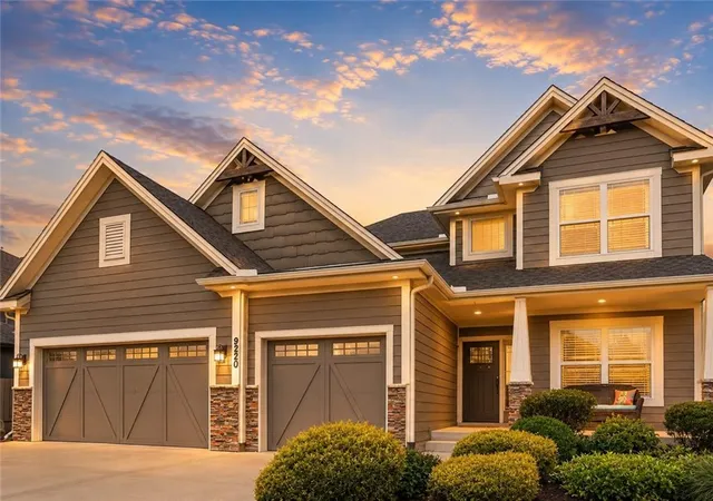 Photo 1 of Sale Pending at 9220 N Dawn Ave, Kansas City, MO 64154 | MLS# 2630098 | Listing updated on 2026-08-25