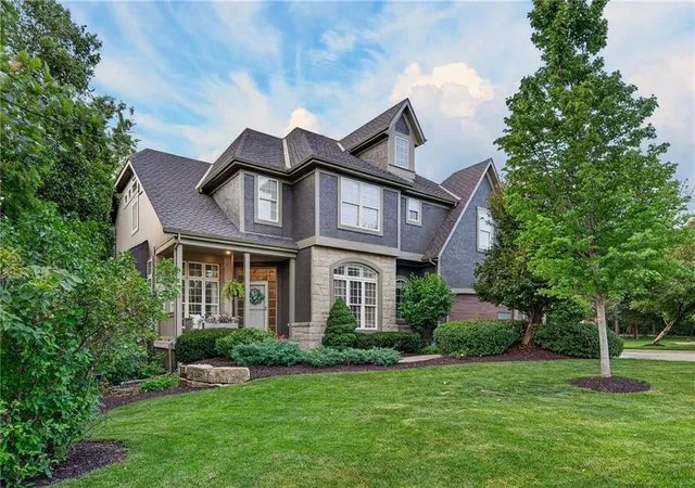 1st image of 26400 W 111th Ter, Olathe, KS 66061 | MLS# 2630100