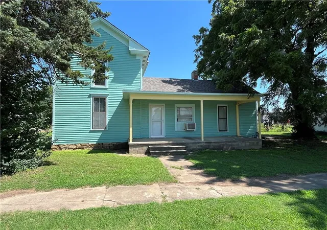 Homes for sale in Oswego, KS | 522 Illinois St, Oswego, KS 67356 | MLS# 2630106