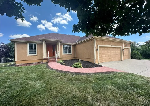 1st image of 2405 Sw Stone Bridge Cir, Lees Summit, MO 64082 | MLS# 2630109