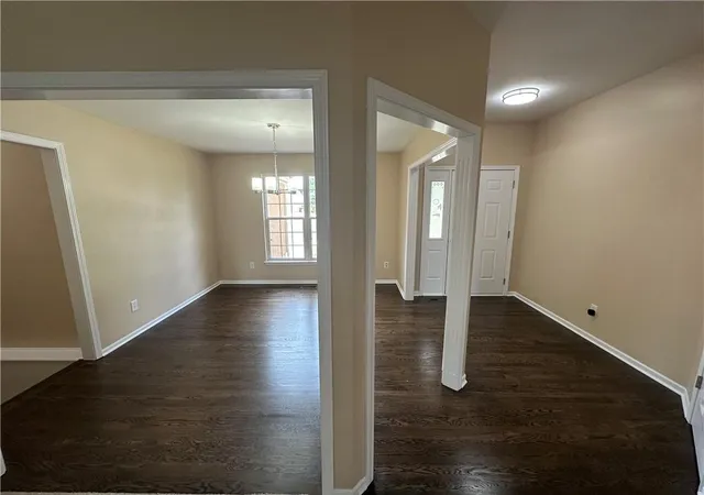 5th image of 2405 Sw Stone Bridge Cir, Lees Summit, MO 64082 | MLS# 2630109