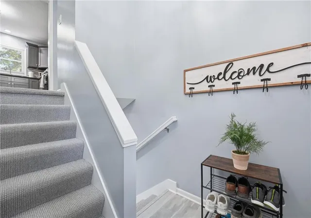 Photo 3 of Sale Pending at 1605 Ne 69th Terrace, Kansas City, MO 64118 | MLS# 2630112 | Listing updated on 2026-09-04
