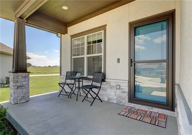 2nd image of 15761 Sheridan Pl, Basehor, KS 66007 | MLS# 2630116