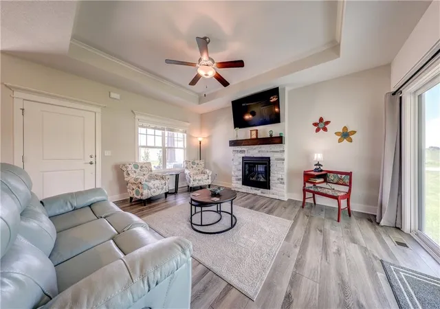 3rd image of 15761 Sheridan Pl, Basehor, KS 66007 | MLS# 2630116