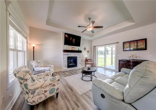 4th image of 15761 Sheridan Pl, Basehor, KS 66007 | MLS# 2630116