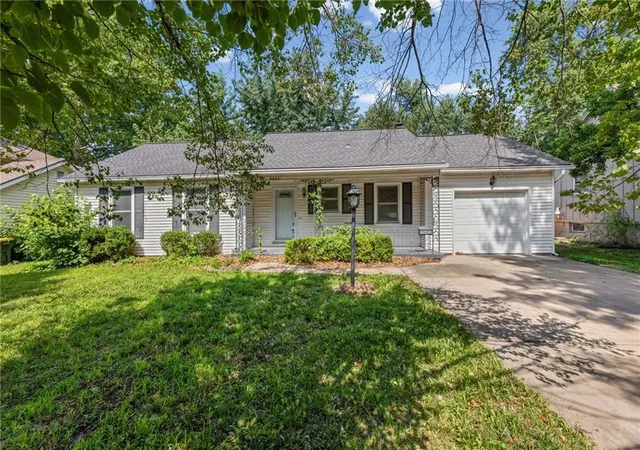 Photo 2 of Sale Pending at 9622 Lowell Ave, Overland Park, KS 66212 | MLS# 2630128 | Listing updated on 2026-07-16