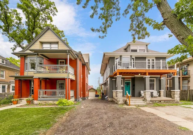 Photo 5 of Single family home for sale at 3949 Warwick Blvd, Kansas City, MO 64111 | MLS# 2630132 | Listing updated on 2026-08-15