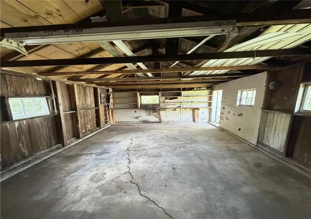 31st image of 1022 E 9th St, Sedalia, MO 65301 | MLS# 2630133