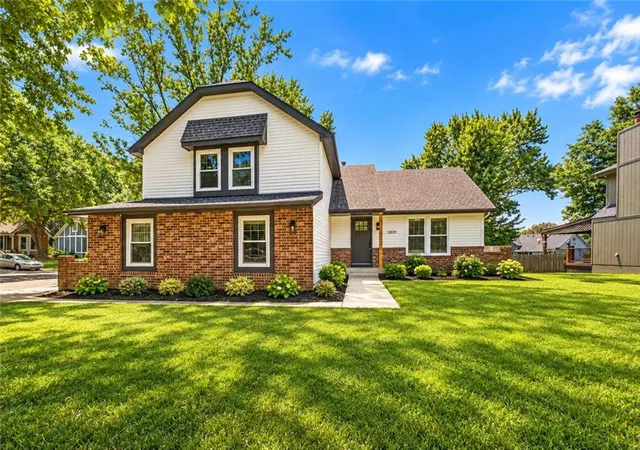 Single family home for sale at 15529 W 146th Street, Olathe, KS 66062 | MLS# 2630141