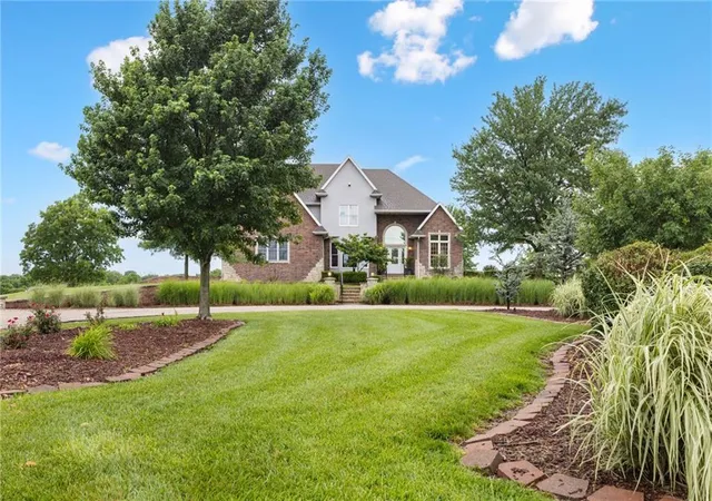 2nd image of 4631 S Country Club Rd, Chanute, KS 66720 | MLS# 2630147