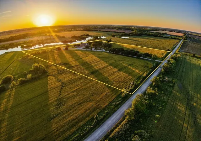 90th image of 4631 S Country Club Rd, Chanute, KS 66720 | MLS# 2630147