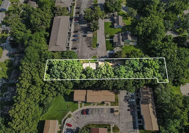 4th image of 401 N Skyline Dr, Liberty, MO 64068 | MLS# 2630164