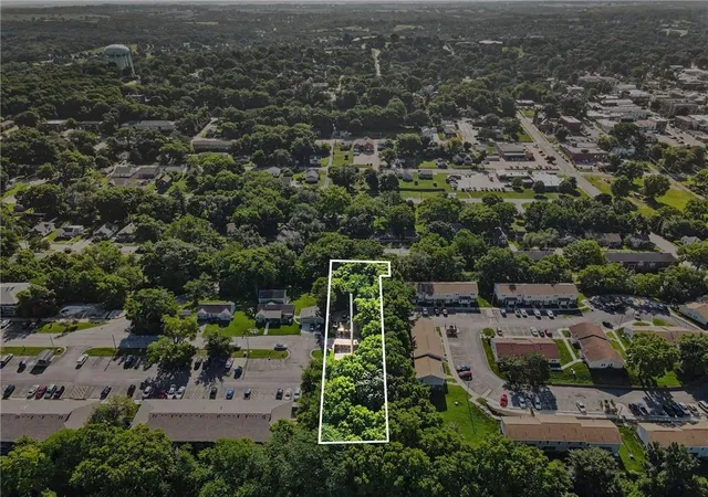 5th image of 401 N Skyline Dr, Liberty, MO 64068 | MLS# 2630164