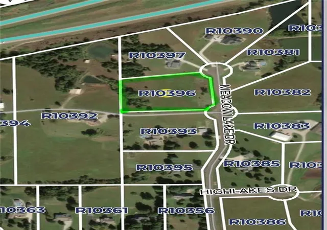 2nd image of 2448 Sw Meadow Lake Dr, Ottawa, KS 66067 | MLS# 2630167