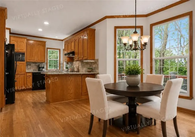 Homes for sale in Lenexa, KS | 8442 Lakeview Ave, Lenexa, KS 66219 | MLS# 2630172