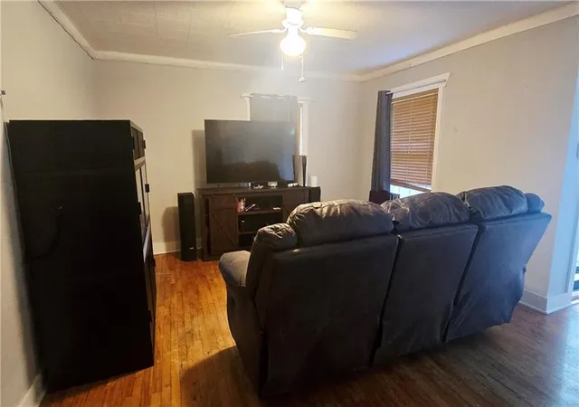 Homes for sale in Pittsburg, KS | 211 E 22Nd St, Pittsburg, KS 66762 | MLS# 2630187