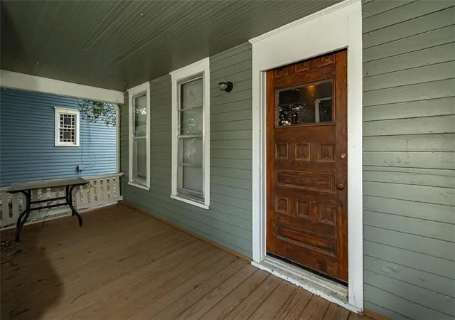 Homes for sale in Lawrence, KS | 1229 Tennessee St, Lawrence, KS 66044 | MLS# 2630189