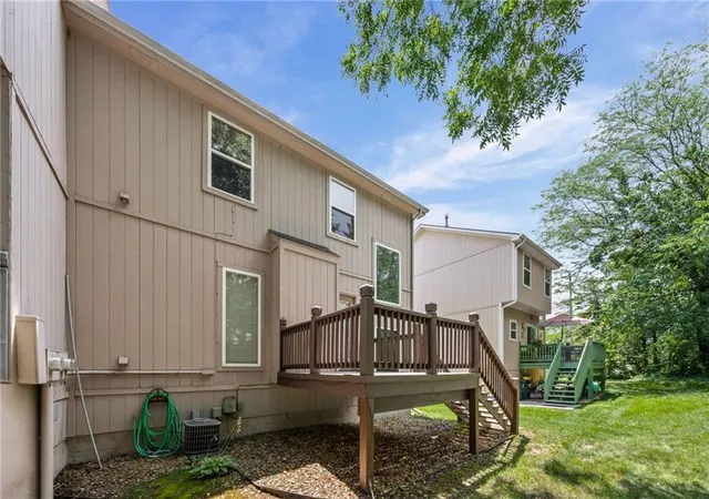 2nd image of 13748 Grove Ave, Bonner Springs, KS 66012 | MLS# 2630195