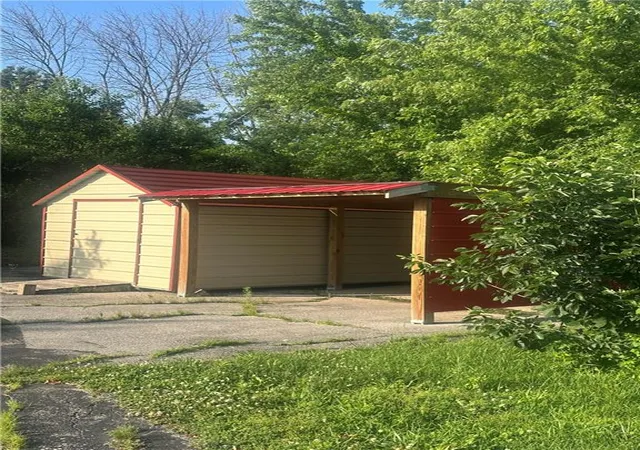 Photo 3 of Single family home for sale at 1099 Ne 50 Highway, Knob Noster, MO 65336 | MLS# 2630205 | Listing updated on 2026-07-10