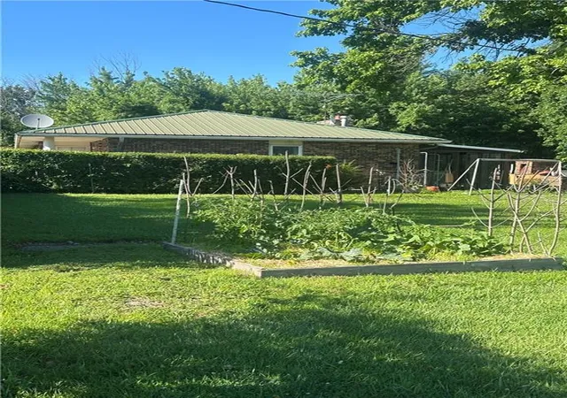Photo 4 of Single family home for sale at 1099 NE 50 Highway, Knob Noster, MO 65336 | MLS# 2630205 | Listing updated on 2026-07-10