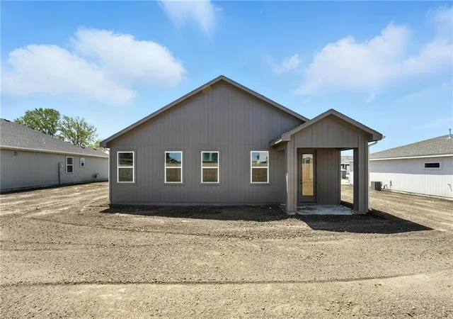 Homes for sale in Gardner, KS | 17552 Muncie St, Gardner, KS 66030 | MLS# 2630209