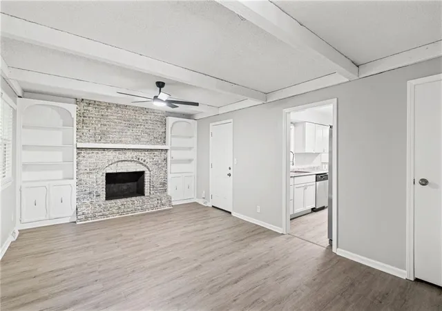 Photo 3 of Single family home for sale at 403 Kingsley Ave, Liberty, MO 64068 | MLS# 2630210 | Listing updated on 2026-10-01
