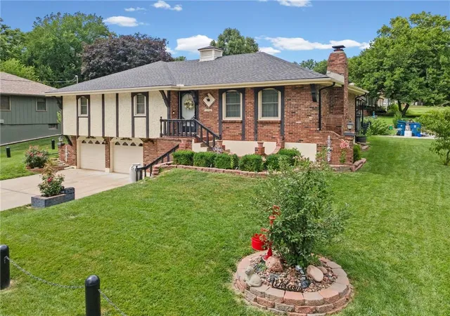 Photo 1 of Single family home for sale at 12720 E Silver Ln, Independence, MO 64050 | MLS# 2630248 | Listing updated on 2026-09-19