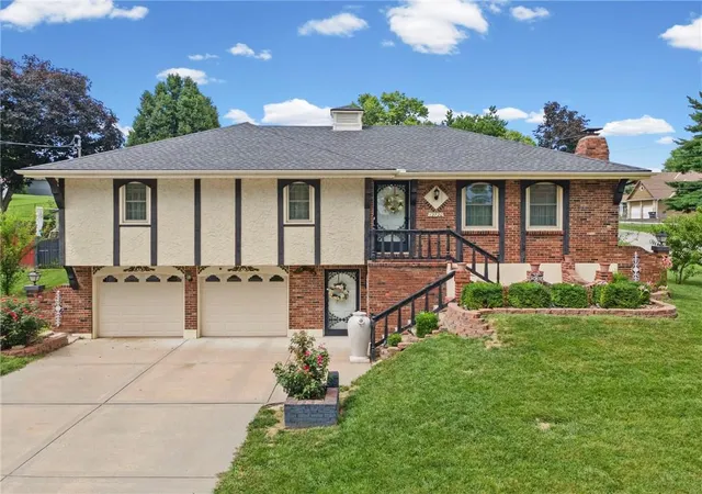 Photo 2 of Single family home for sale at 12720 E Silver Ln, Independence, MO 64050 | MLS# 2630248 | Listing updated on 2026-09-19