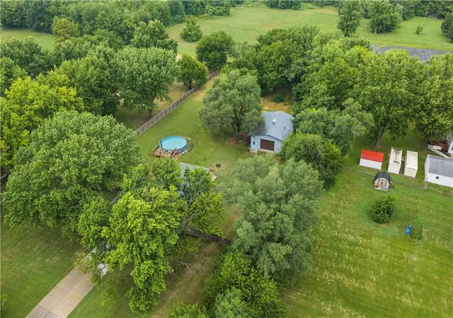 52nd image of 13968 Mcintyre Rd, Leavenworth, KS 66048 | MLS# 2630249