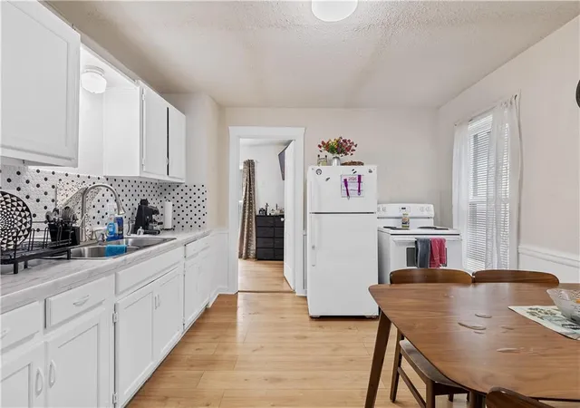 Photo 4 of Single family home for sale at 521 N Osage St, Independence, MO 64050 | MLS# 2630270 | Listing updated on 2026-07-11