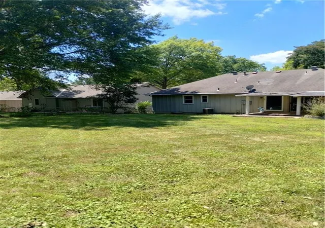24th image of 16405 Spring Valley Rd, Belton, MO 64012 | MLS# 2630272