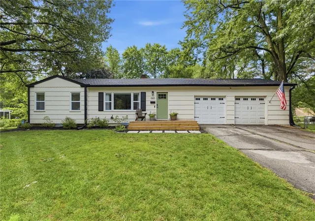 Homes for sale in Raytown, MO | 10601 E 65 Ter, Raytown, MO 64133 | MLS# 2630277
