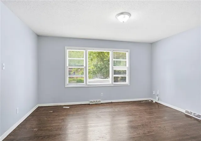 Photo 3 of Single family home for sale at 8602 E 110th Street, Kansas City, MO 64134 | MLS# 2630285 | Listing updated on 2026-09-02