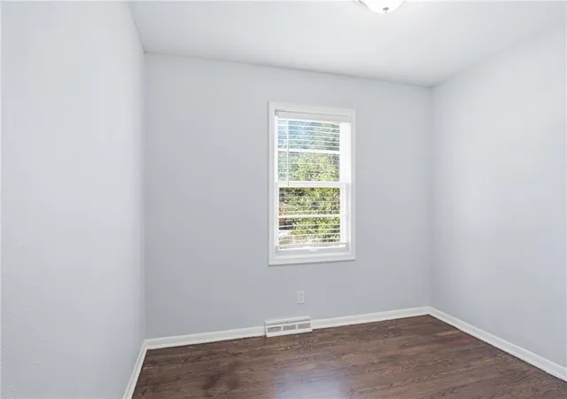 Photo 4 of Single family home for sale at 8602 E 110th Street, Kansas City, MO 64134 | MLS# 2630285 | Listing updated on 2026-09-02