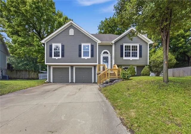 2nd image of 18805 E 12th Street Ct S, Independence, MO 64057 | MLS# 2630287