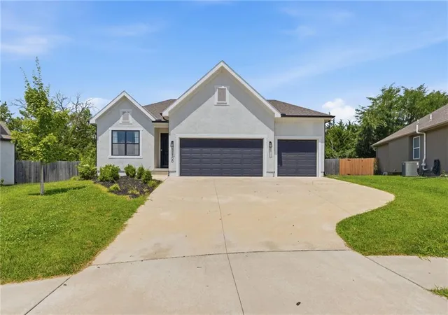 Photo 1 of Sale Pending at 12700 Highland Ave, Kansas City, MO 64145 | MLS# 2630289 | Listing updated on 2026-07-26