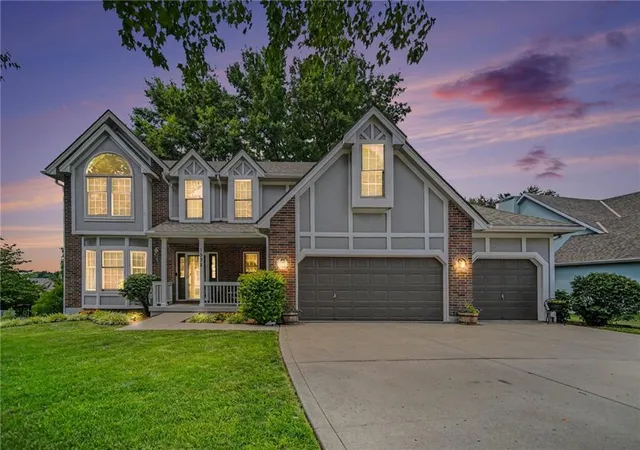 Homes for sale in Liberty, MO | 1538 Canterbury Ln, Liberty, MO 64068 | MLS# 2630294