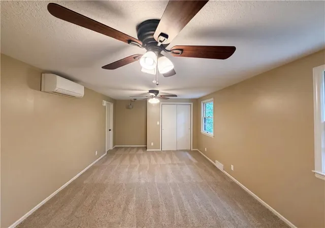 Photo 4 of Single family home for sale at 4321 NW Briarcliff Ln, Kansas City, MO 64116 | MLS# 2630303 | Listing updated on 2026-09-06
