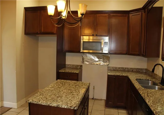 5th image of 1216 S Main St, Independence, MO 64055 | MLS# 2630312