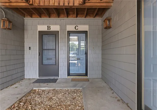Homes for sale in Shawnee, KS | 12030 W 58th Ter #C, Shawnee, KS 66216 | MLS# 2630313