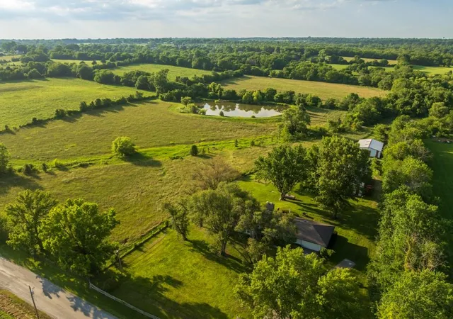 2nd image of 4900 E 187th St, Belton, MO 64012 | MLS# 2630328