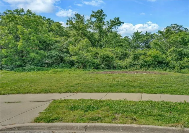 Homes for sale in Lawrence, KS | 903 Anna Tappan Wy, Lawrence, KS 66044 | MLS# 2630329
