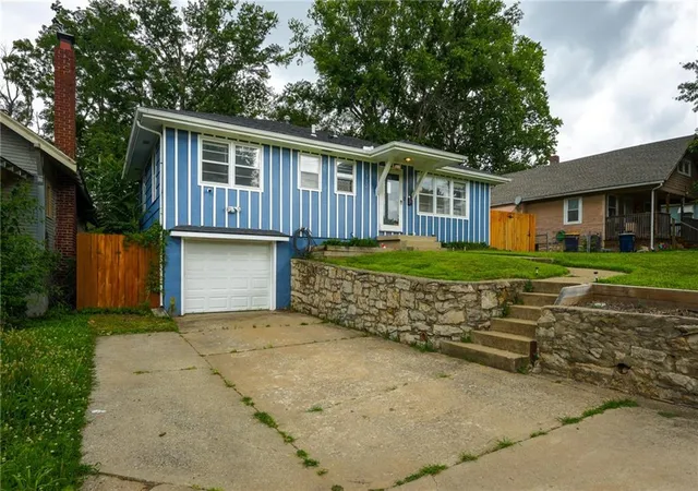 Photo 3 of Single family home for sale at 8312 Highland Ave, Kansas City, MO 64131 | MLS# 2630331 | Listing updated on 2026-08-13