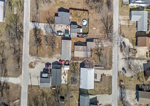 Homes for sale in Linn Valley, KS | 89 Lakeview Ln, Linn Valley, KS 66040 | MLS# 2630332