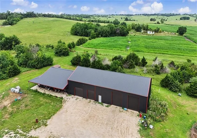 Homes for sale in Ottawa, KS | 2216 Eisenhower Rd, Ottawa, KS 66067 | MLS# 2630343