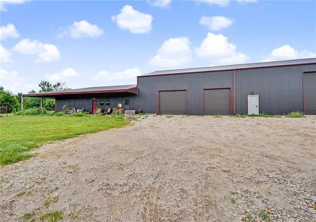 Homes for sale in Ottawa, KS | 2216 Eisenhower Rd, Ottawa, KS 66067 | MLS# 2630343