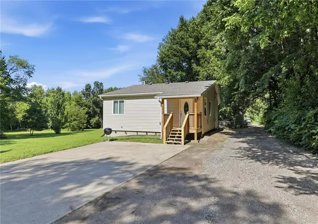 1st image of 3002 N 121 Ter, Kansas City, KS 66109 | MLS# 2630363