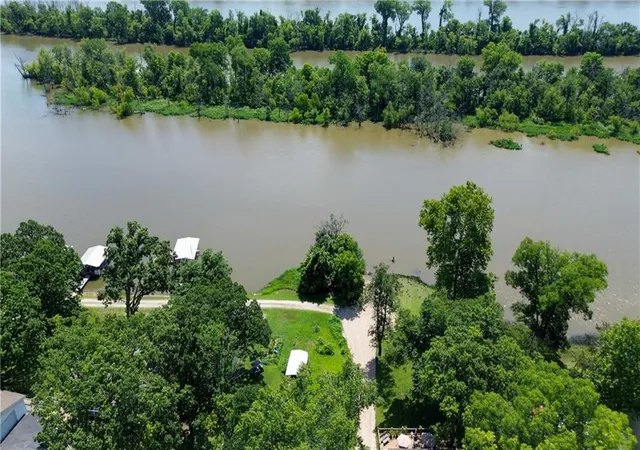 Homes for sale in Warsaw, MO | 29460 Huse St, Warsaw, MO 65355 | MLS# 2630368
